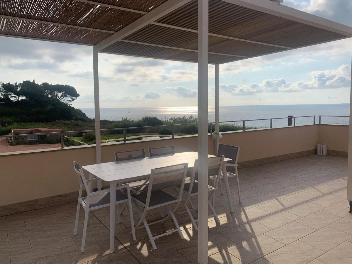 Incanto Sul Mare Con Enorme Terrazza E Piscina Cervo Bagian luar foto