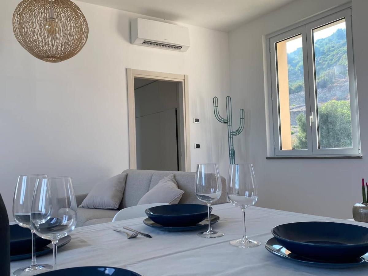 Incanto Sul Mare Con Enorme Terrazza E Piscina Cervo Bagian luar foto