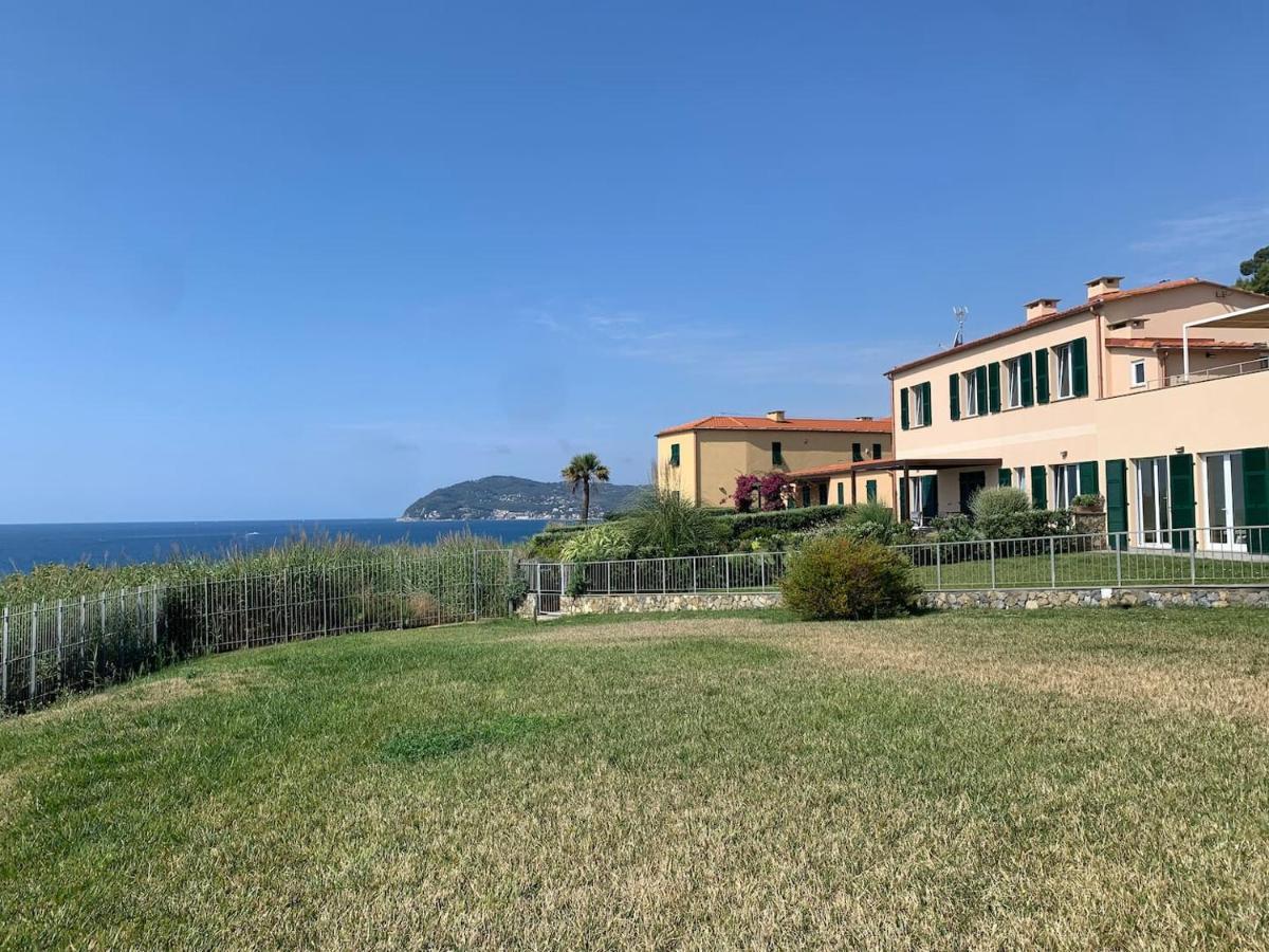 Incanto Sul Mare Con Enorme Terrazza E Piscina Cervo Bagian luar foto