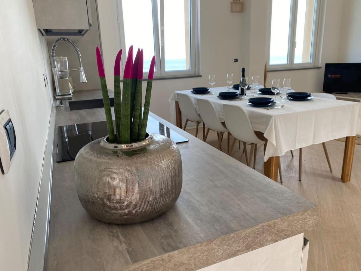 Incanto Sul Mare Con Enorme Terrazza E Piscina Cervo Bagian luar foto