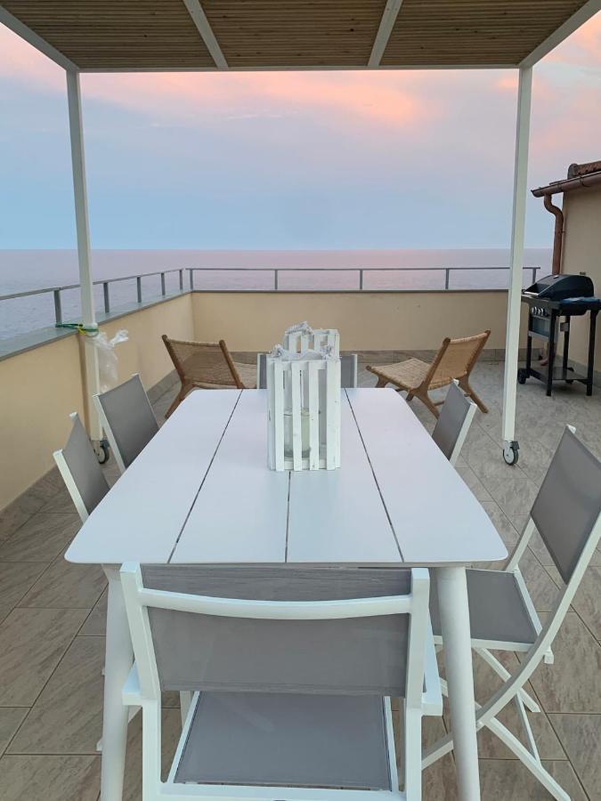 Incanto Sul Mare Con Enorme Terrazza E Piscina Cervo Bagian luar foto