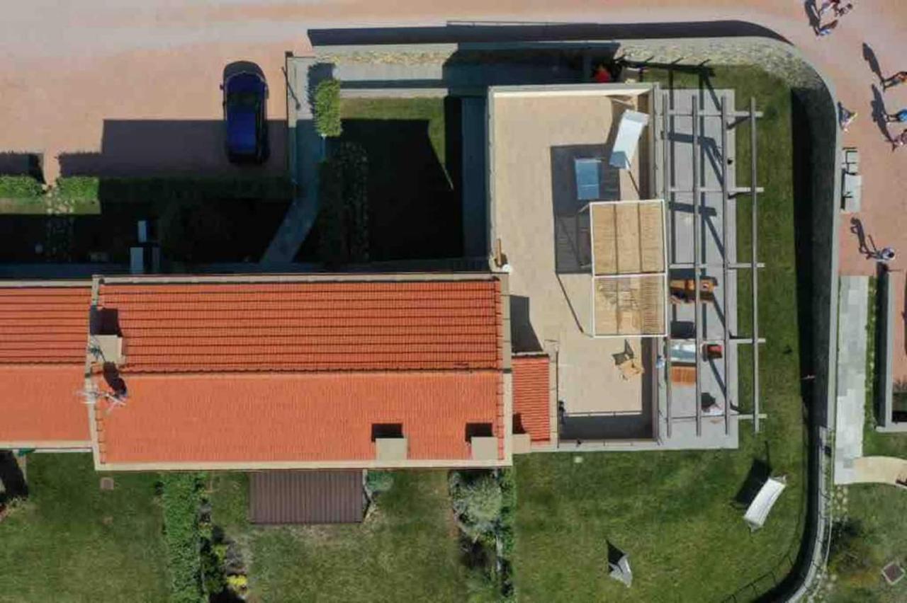 Incanto Sul Mare Con Enorme Terrazza E Piscina Cervo Bagian luar foto